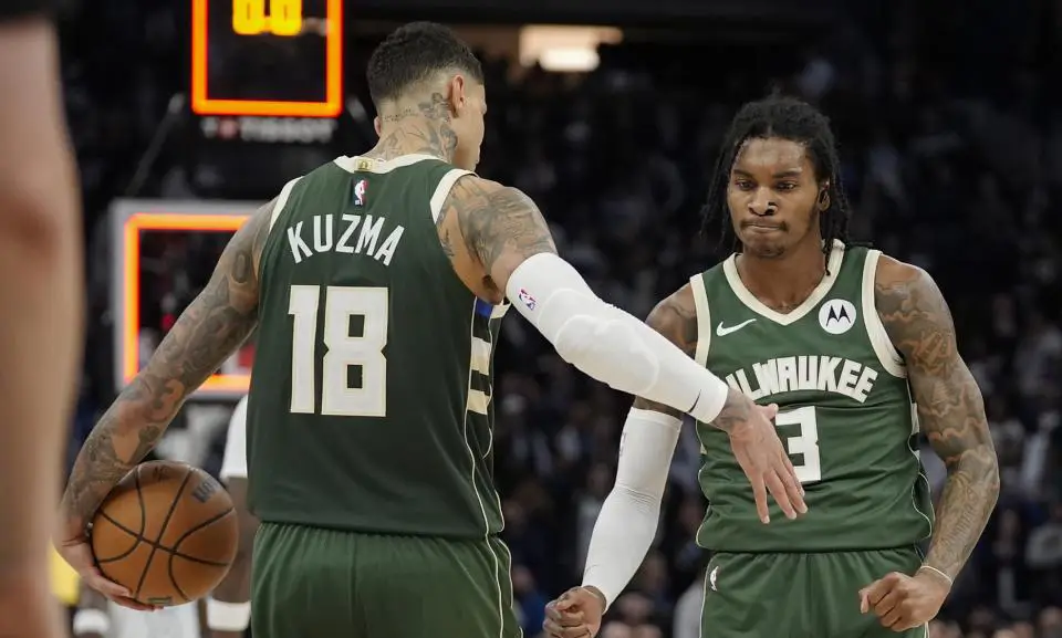 APP下载-向大合同进发，小波特化身数据怪兽，媒体怒评快船到底放走了什么